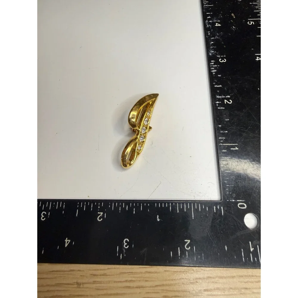 Avon Gold Tone Rhinestone Initial Letter J Brooch Monogram Pin